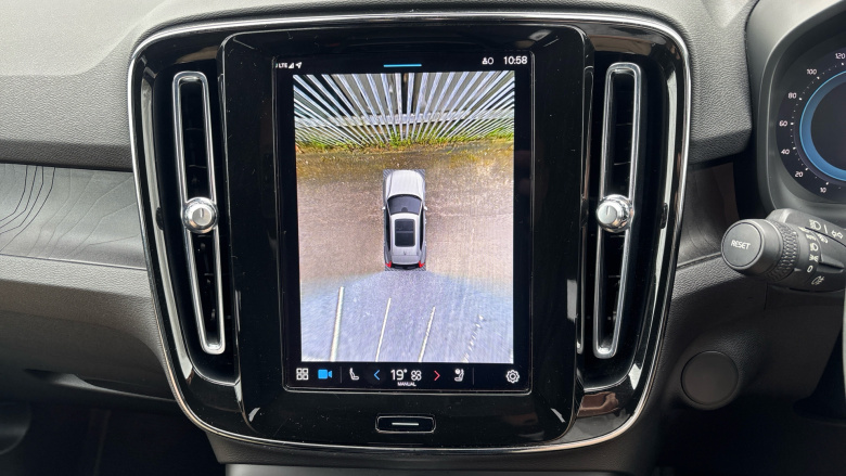 Volvo Xc40 170kW Recharge Ultimate 69kWh 5dr Auto Electric Estate